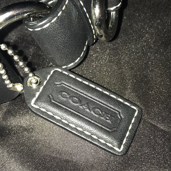 Black coach purse - Picture 7 of 8
